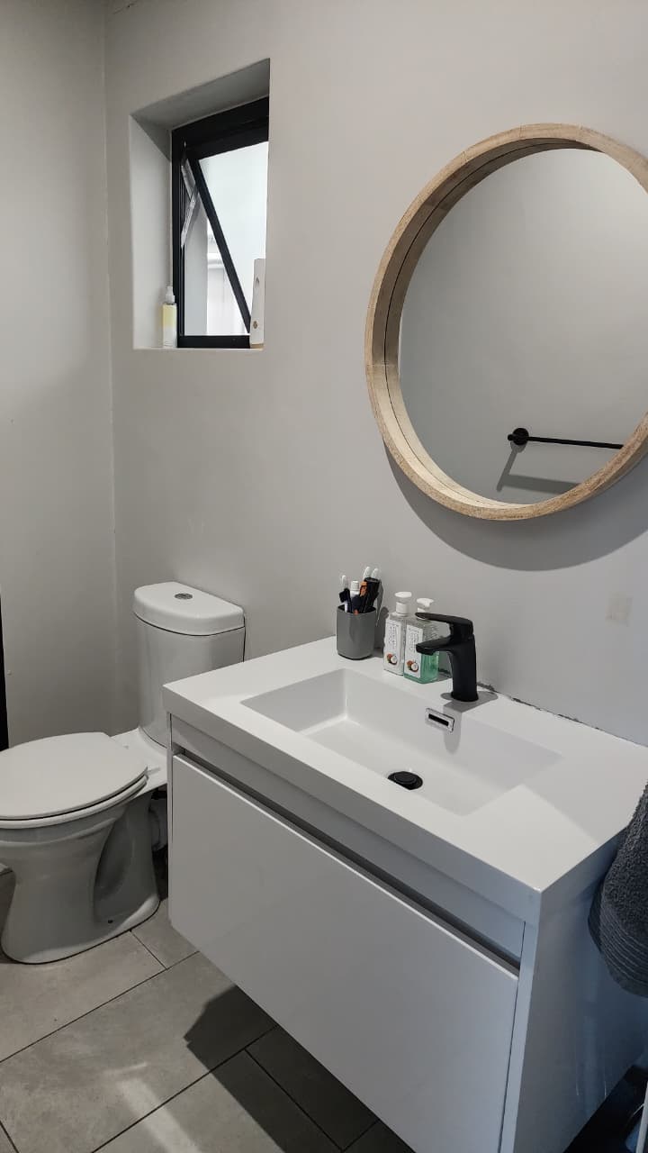 To Let 1 Bedroom Property for Rent in Sunridge Western Cape